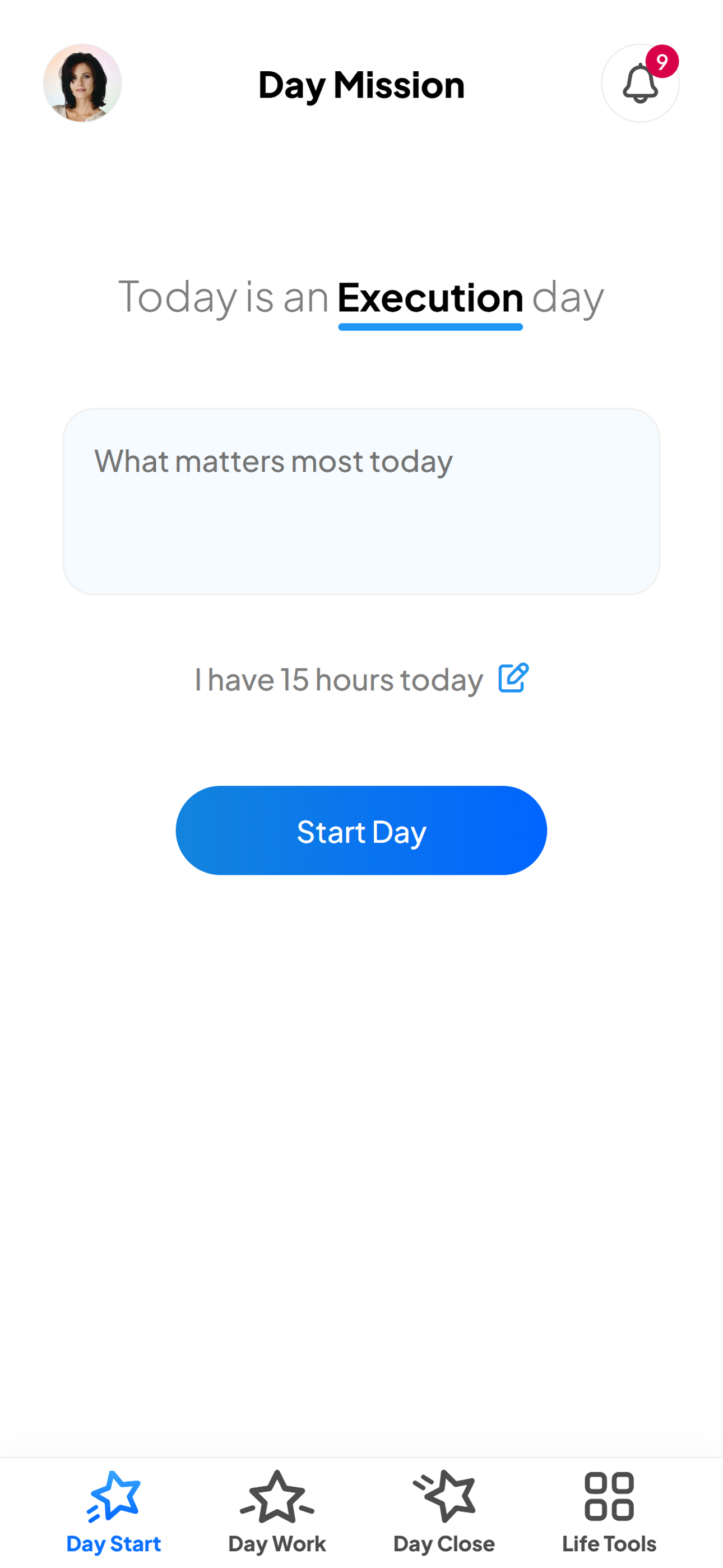 Morning screen where user sets direction and defines daily focus before starting work.